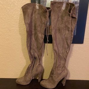 BRAND NEW THIGH HIGH BOOTS